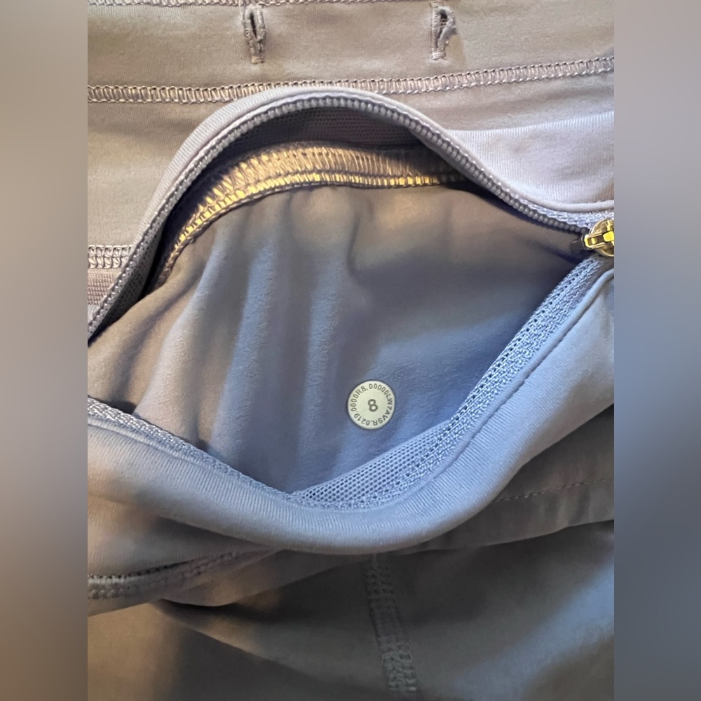 Lululemon size 8 - Picture 2 of 5